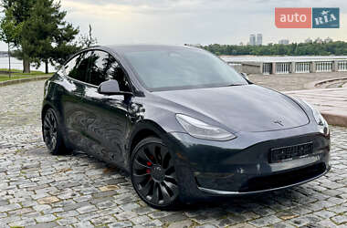 Внедорожник / Кроссовер Tesla Model Y 2024 в 