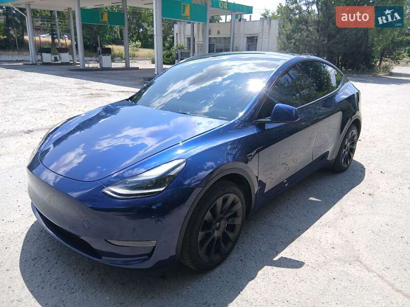 Tesla Model Y 2022