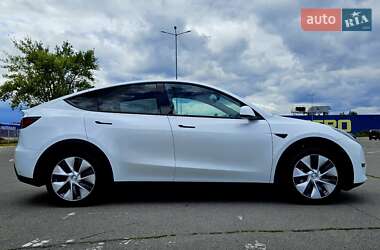 Внедорожник / Кроссовер Tesla Model Y 2024 в 
