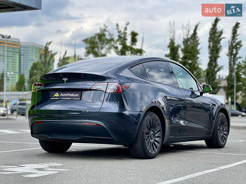 Внедорожник / Кроссовер Tesla Model Y 2024 в Киеве