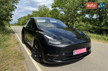 Внедорожник / Кроссовер Tesla Model Y 2021 в 