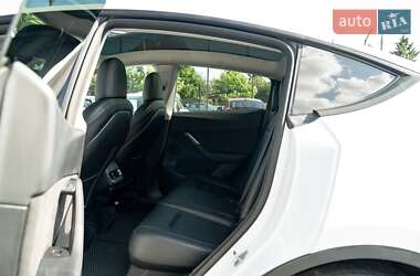 Позашляховик / Кросовер Tesla Model Y 2022 в 
