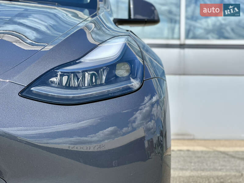 Внедорожник / Кроссовер Tesla Model Y 2023 в Киеве