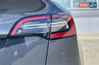Внедорожник / Кроссовер Tesla Model Y 2023 в 