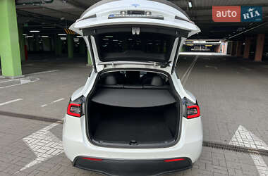 Внедорожник / Кроссовер Tesla Model Y 2022 в 