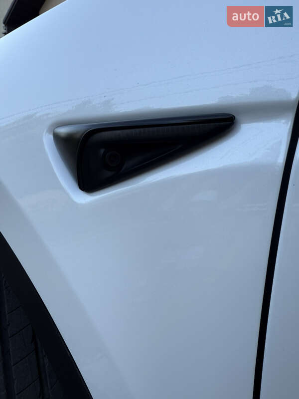 Внедорожник / Кроссовер Tesla Model Y 2022 в Одессе
