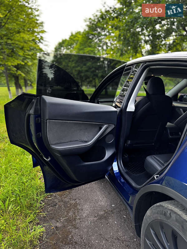 Позашляховик / Кросовер Tesla Model Y 2024 в Ніжині