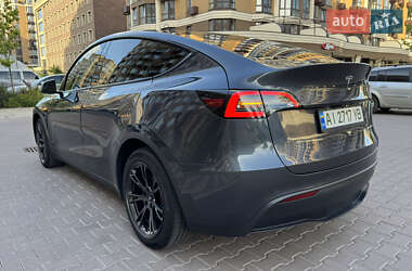 Внедорожник / Кроссовер Tesla Model Y 2021 в 