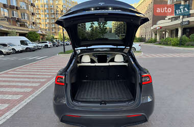 Внедорожник / Кроссовер Tesla Model Y 2021 в 