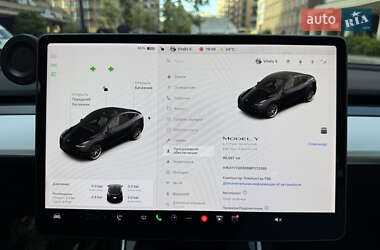 Внедорожник / Кроссовер Tesla Model Y 2021 в 