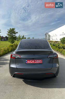 Внедорожник / Кроссовер Tesla Model Y 2023 в 