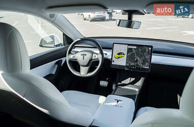 Позашляховик / Кросовер Tesla Model Y 2021 в 