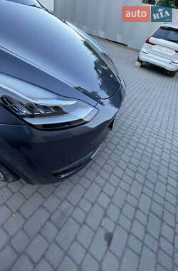 Внедорожник / Кроссовер Tesla Model Y 2022 в 