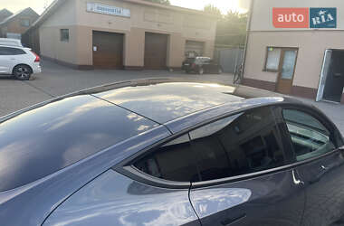 Внедорожник / Кроссовер Tesla Model Y 2022 в 