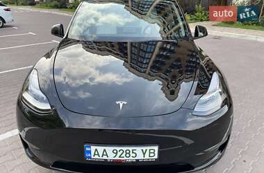 Внедорожник / Кроссовер Tesla Model Y 2022 в 
