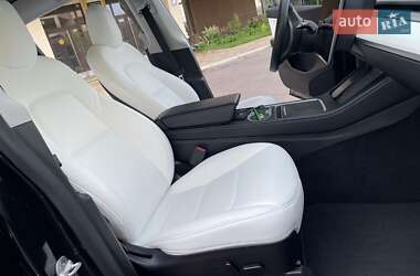 Внедорожник / Кроссовер Tesla Model Y 2022 в 