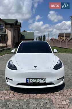Позашляховик / Кросовер Tesla Model Y 2023 в 