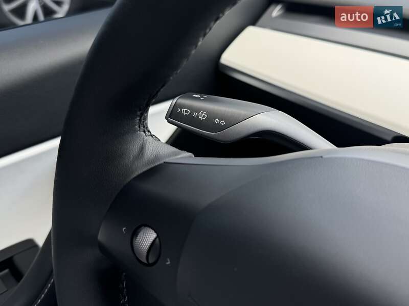 Внедорожник / Кроссовер Tesla Model Y 2021 в Кременчуге