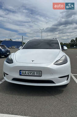 Внедорожник / Кроссовер Tesla Model Y 2021 в 