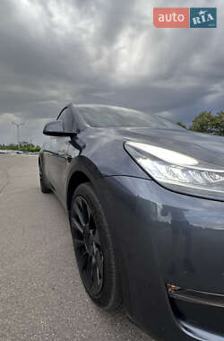 Внедорожник / Кроссовер Tesla Model Y 2022 в 