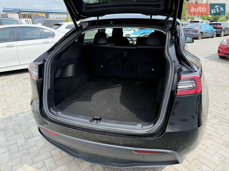 Внедорожник / Кроссовер Tesla Model Y 2021 в Луцке