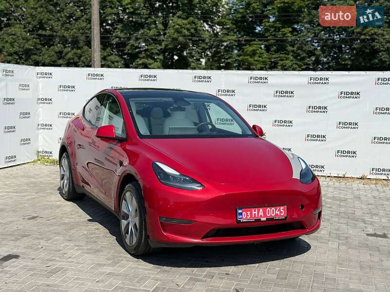 Tesla Model Y 2023