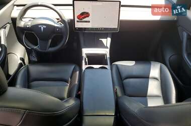Внедорожник / Кроссовер Tesla Model Y 2021 в 