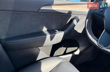 Внедорожник / Кроссовер Tesla Model Y 2022 в 