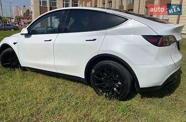 Внедорожник / Кроссовер Tesla Model Y 2023 в 