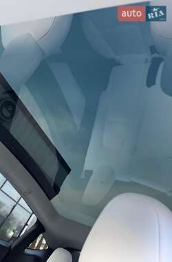 Внедорожник / Кроссовер Tesla Model Y 2020 в 