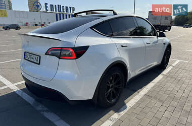 Внедорожник / Кроссовер Tesla Model Y 2021 в 