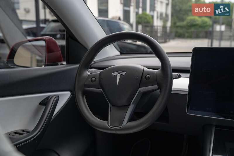 Внедорожник / Кроссовер Tesla Model Y 2020 в Черновцах