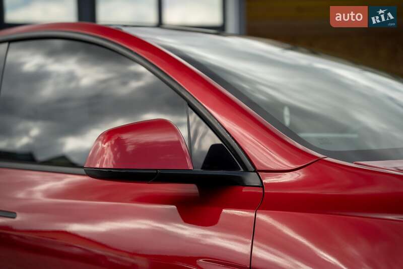 Внедорожник / Кроссовер Tesla Model Y 2020 в Черновцах