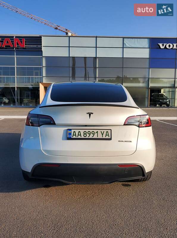 Внедорожник / Кроссовер Tesla Model Y 2022 в Полтаве