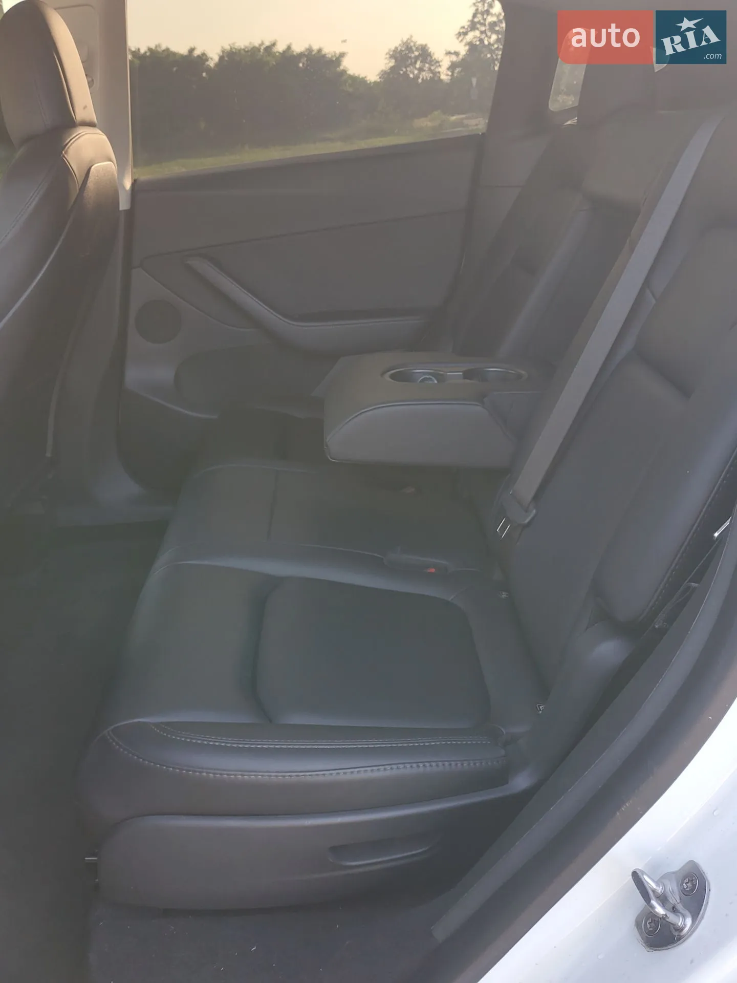 2022 Tesla Model Y - мініатюра 10