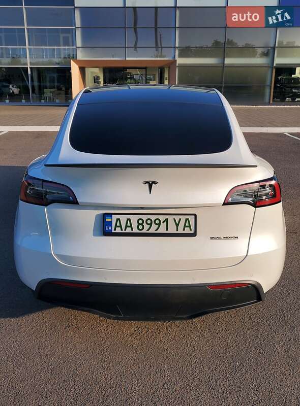 Внедорожник / Кроссовер Tesla Model Y 2022 в Полтаве