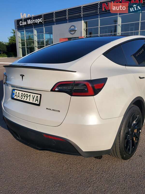 Внедорожник / Кроссовер Tesla Model Y 2022 в Полтаве