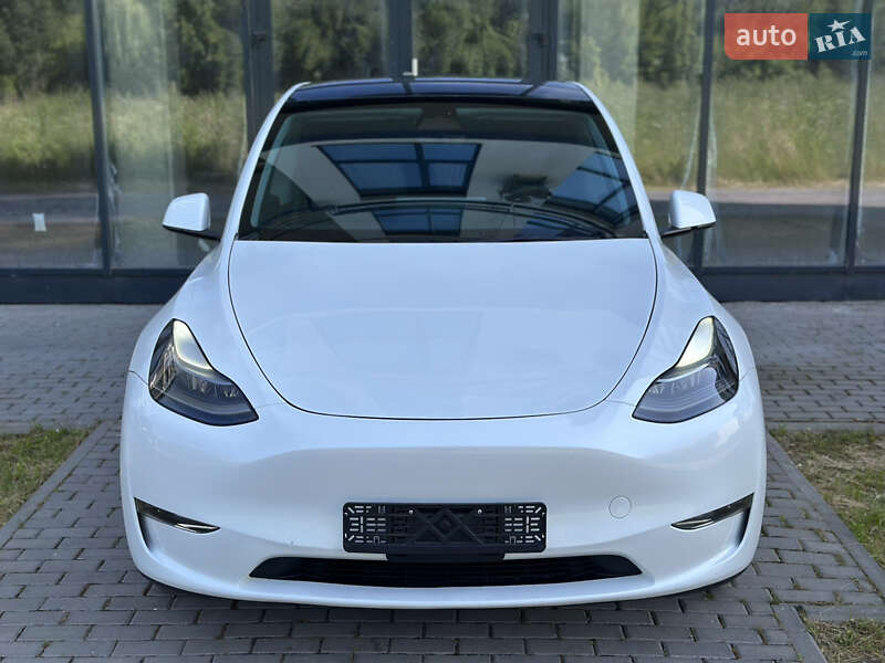 Внедорожник / Кроссовер Tesla Model Y 2023 в Ровно