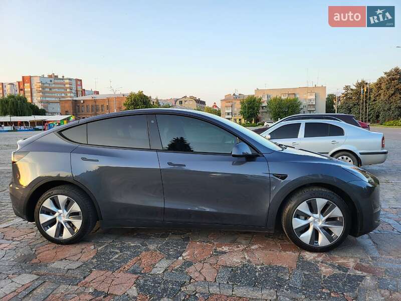 Внедорожник / Кроссовер Tesla Model Y 2022 в Кременчуге