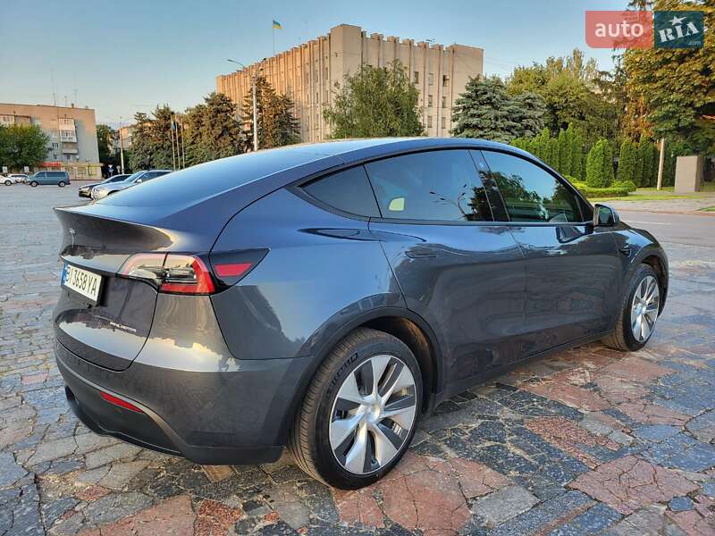 Внедорожник / Кроссовер Tesla Model Y 2022 в Кременчуге