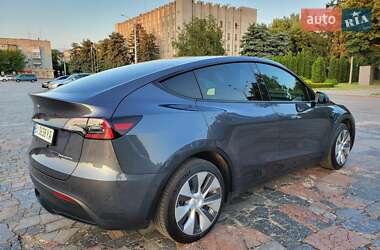 Внедорожник / Кроссовер Tesla Model Y 2022 в 