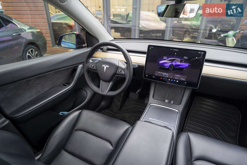 Внедорожник / Кроссовер Tesla Model Y 2022 в Киеве