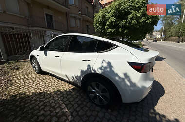 Внедорожник / Кроссовер Tesla Model Y 2021 в 