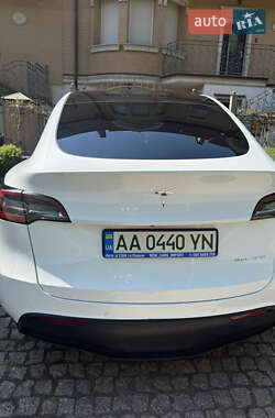 Внедорожник / Кроссовер Tesla Model Y 2021 в 