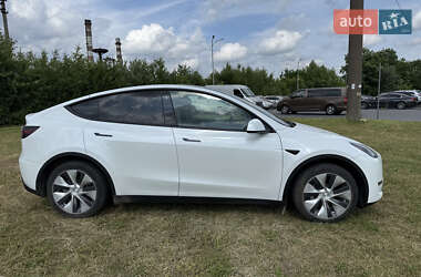 Внедорожник / Кроссовер Tesla Model Y 2023 в 