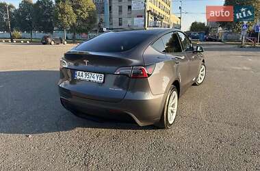 Внедорожник / Кроссовер Tesla Model Y 2021 в 