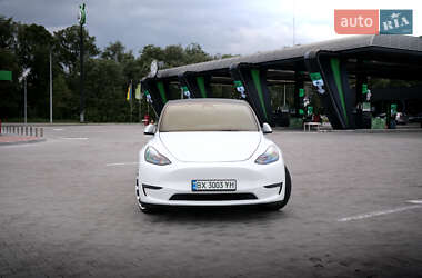 Внедорожник / Кроссовер Tesla Model Y 2023 в 
