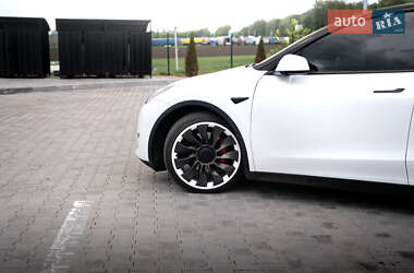 Внедорожник / Кроссовер Tesla Model Y 2023 в 