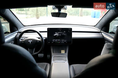 Внедорожник / Кроссовер Tesla Model Y 2023 в 