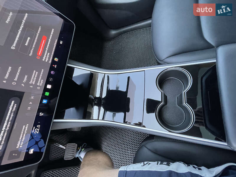 Позашляховик / Кросовер Tesla Model Y 2021 в Тернополі